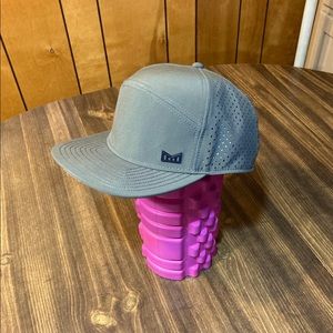 Melin “TRENCHES ICON HYDRO” Performance Snapback Hat